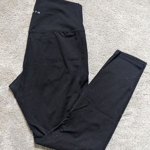 NVGTN Signature Leggings